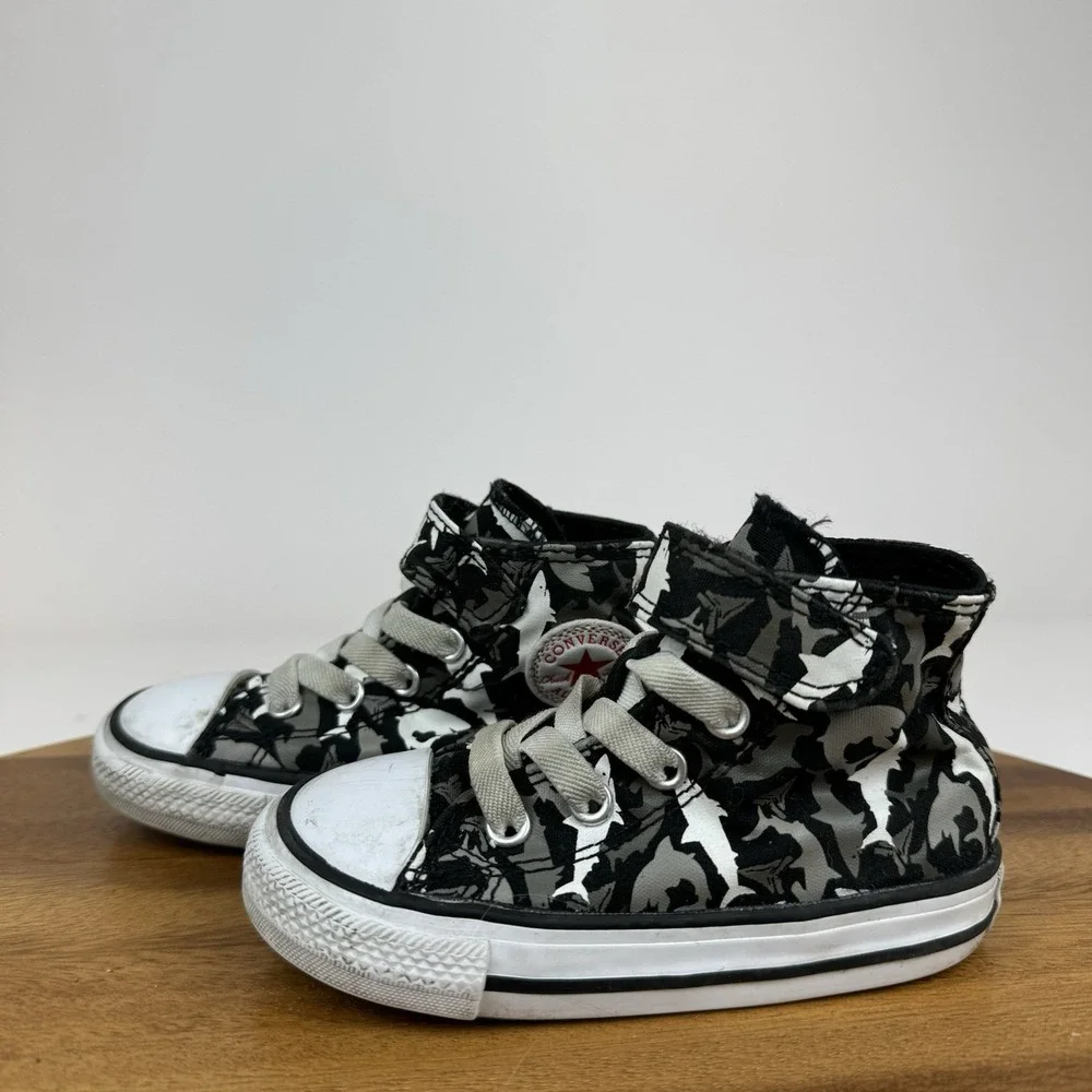 Kids Boys Converse CTAS 1V Black Sharks Canvas Hi Top Sneakers‎ Shoes Size 6 C